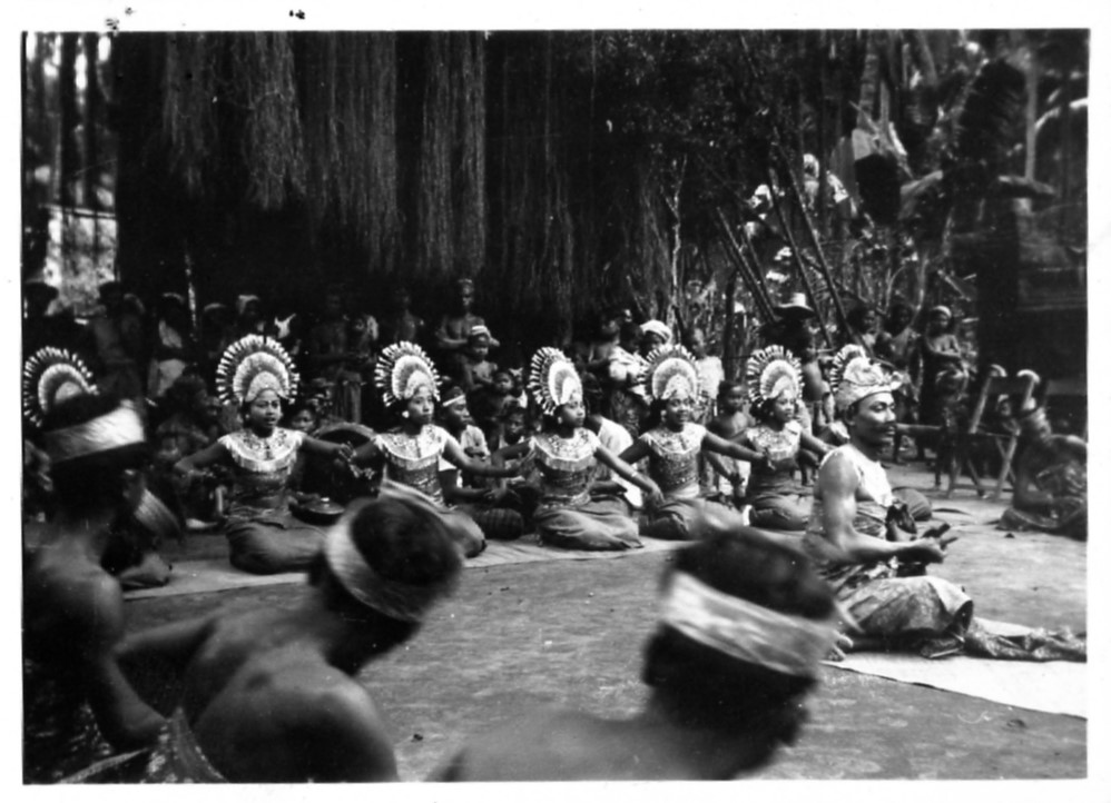 Balinese dance performance, 1934