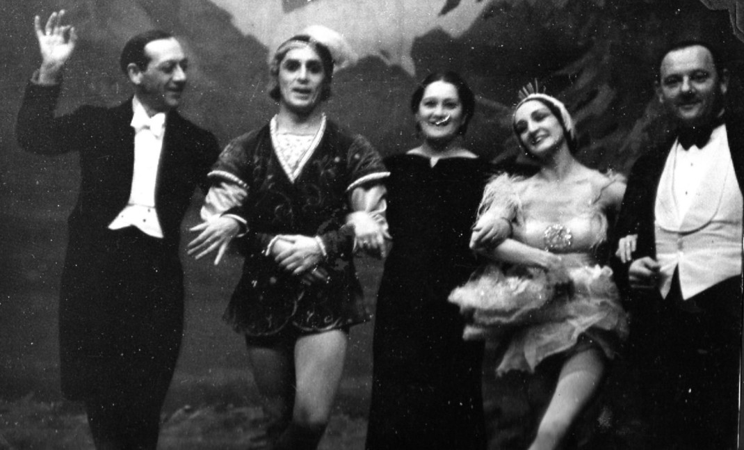 Photo 1930s Australia "Ballerina Olga Spessiva"