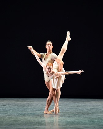 Gillian Murphy and Marcelo Gomes in Twyla Tharp's 'Bach Partita', American Ballet Theatre. Photo: Gene Schiavone