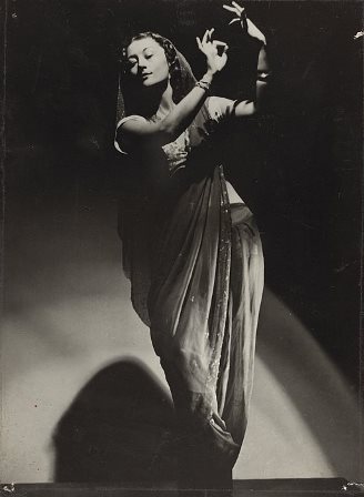 Eileen Kramer in 'Indian Love Song', 1952. Photo: Noel Rubie