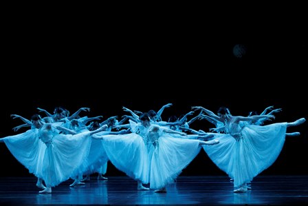 Artists of the Australian Ballet in 'Giselle'. Photo: Jeff Busby, 2015