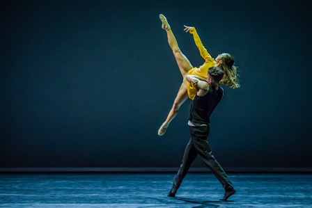 Sydney Dance Company's 'Quintett' featuring Chloe Yeong and Sam Young-Wright. Photo: Peter Greig