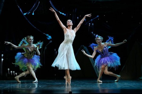 Yanela Pinera as Titania, Queensland Ballet