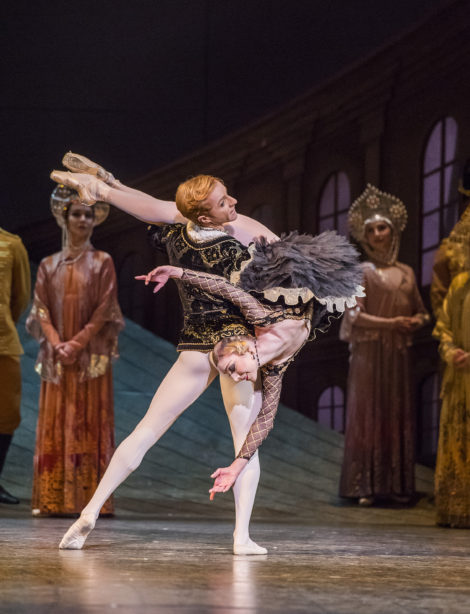 Sarah Lamb as Mathilde Kschessinska and Steven McRae as her partner in 'Anastasia' Act II. -© ROH 2016. Photo: Tristram Kenton