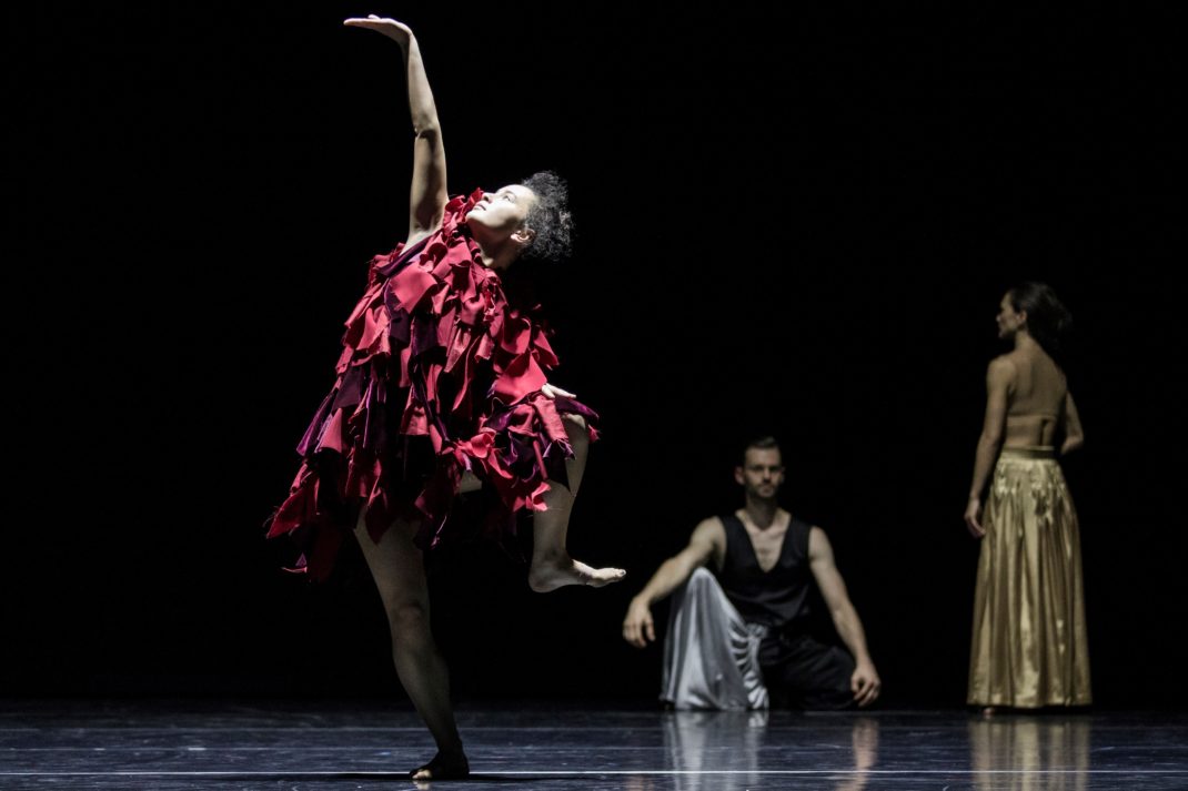 Latisha Sparks and Bernhard Knauer in 'Full Moon', Sydney Dance Company, 2017. Photo: © Pedro Greig