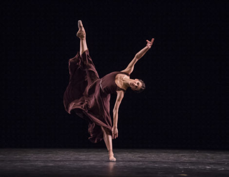 Mayara Magri in The Illustrated Farewell. The Royal Ballet, 2017. © ROH. Photo: Tristram Kenton