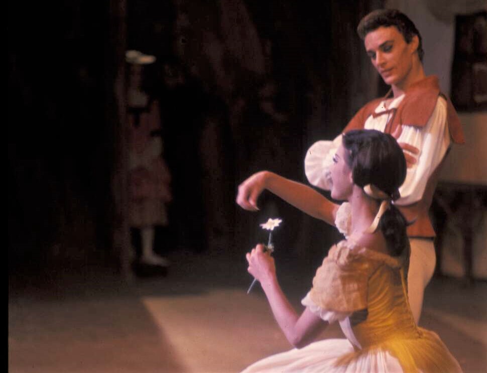 Bryan Lawrence and Marilyn Jones in Giselle. Photo: Walter Stringer