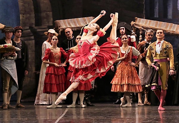 Nicoletta Manni as Kitri in Don Quixote. La Scala Ballet. Photo: Marco Brescia & Rudy Amisano. Courtesy Teatro alla Scala