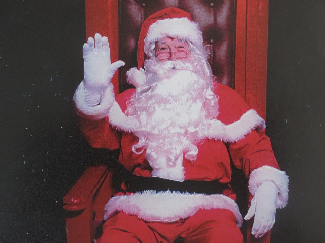 Robert O'Kell as Santa Claus, 2018