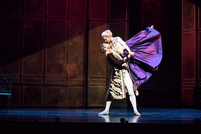 Laura Hidalgo and Alexander Idaszak in Liam Scarlett’s ‘Dangerous Liaisons.’ Queensland Ballet, 2019. Photo David Kelly