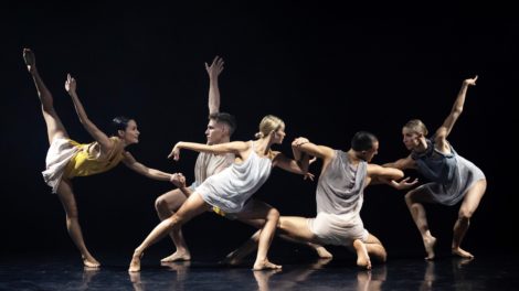 Artists of Sydney Dance Company in Rafael Bonachela's 'Cinco', 2019. Photo: Pedro Greig