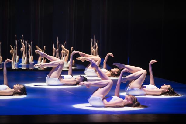 Dancers of Royal New Zealand Ballet in Mário Radačovský's 'Black Swan, White Swan', 2019. Photo: © Stephen A'Court