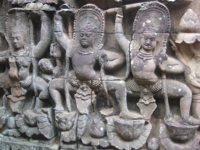 Apsara relief, Angkor Thom, Siem Reap, Cambodia, 2008. Photo: © Michelle Potter