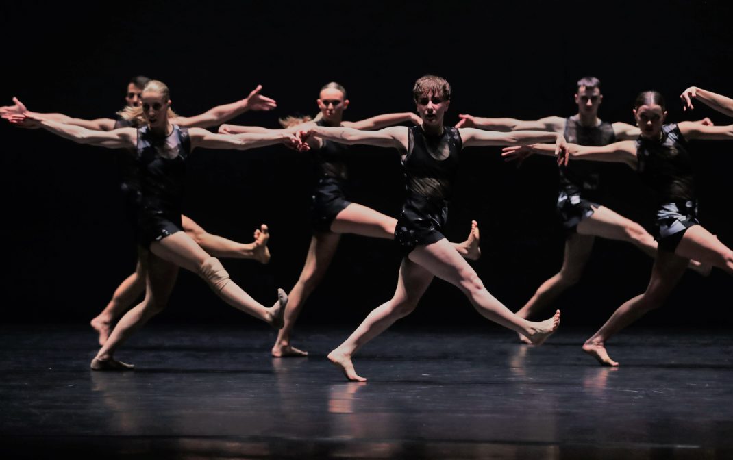6 Breaths, Sydney Dance Company 2019. Photo: © Don Arnold