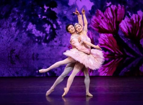 Ako Kondo and Chengwu Guo in 'The Nutcracker'. The Australian Ballet, 2019. Photo: © Daniel Boud