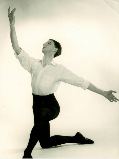 An early dance portrait of Athol Willoughby, 1940s(?). Courtesy of Anne Butler